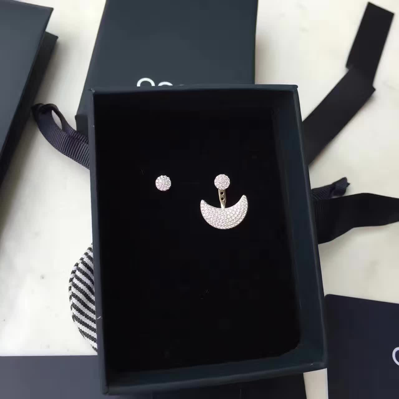 送给自己心仪的女生有哪些饰品推荐呢？