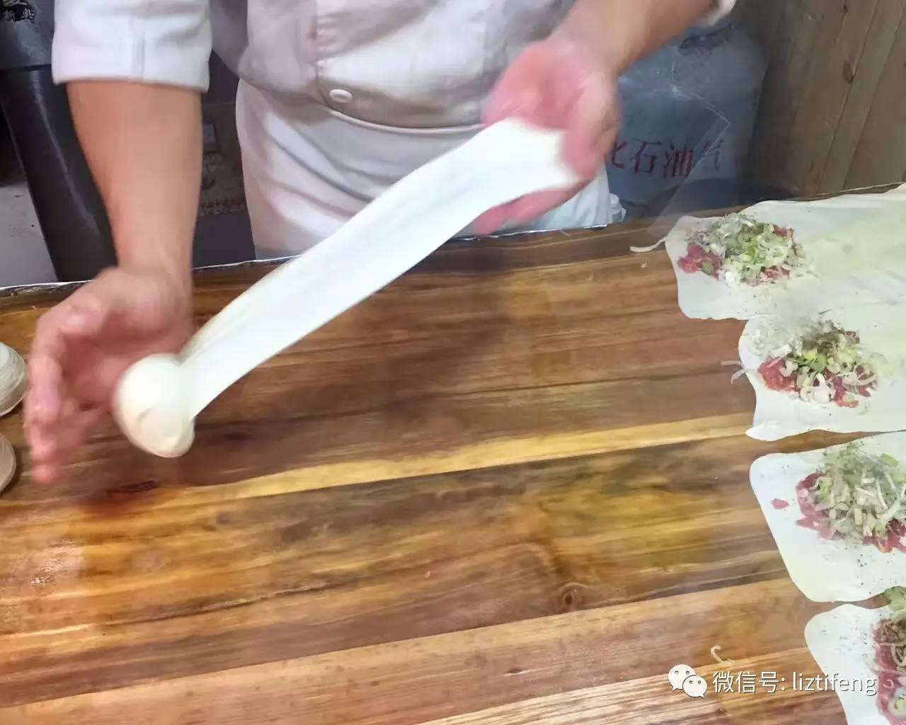 小小牛肉饼店月入万元,香酥牛肉饼摆摊