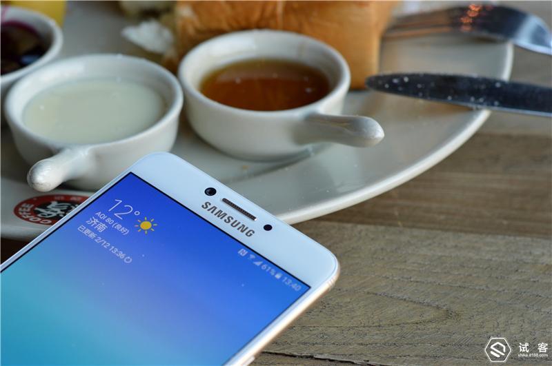 三星GalaxyC7Pro一款不断提升颜值与性能的手机