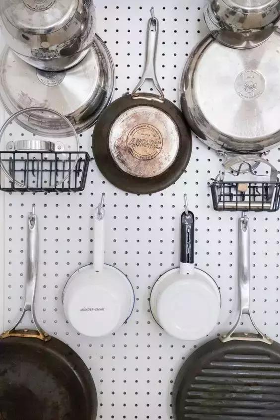 懒人收纳福利：一块板子让你告别房间凌乱，颜值飙升！