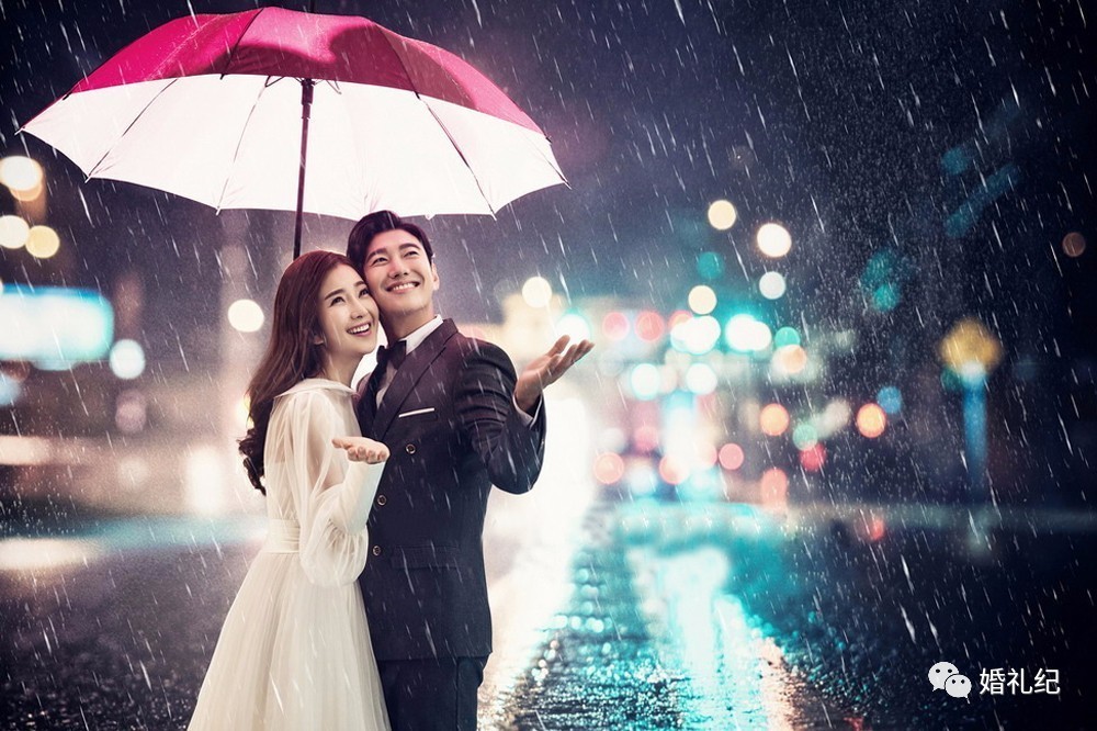 春天适合拍婚纱照的地方,雨天拍婚纱照也是别有一番风味