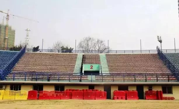 新华路武汉足球,武汉市江汉区新华路17号