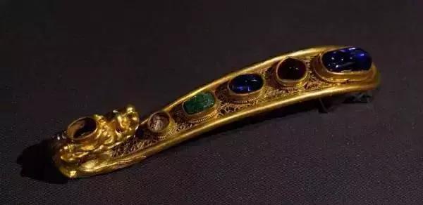 男人穿着的品味体现在哪里,男人的地位与品味