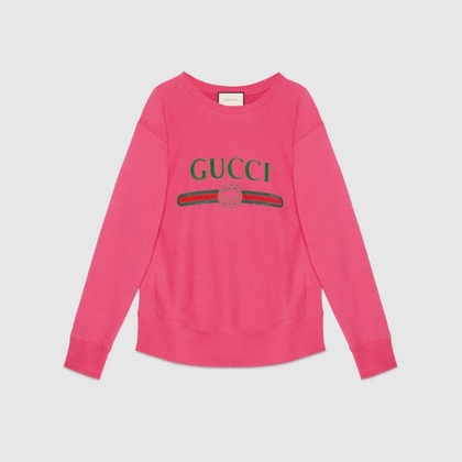 李宇春潮穿GUCCI,学陈奕迅、李易峰穿粉色耍萌