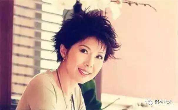 娱乐圈离婚后过得最潇洒女明星,娱乐圈最潇洒女明星