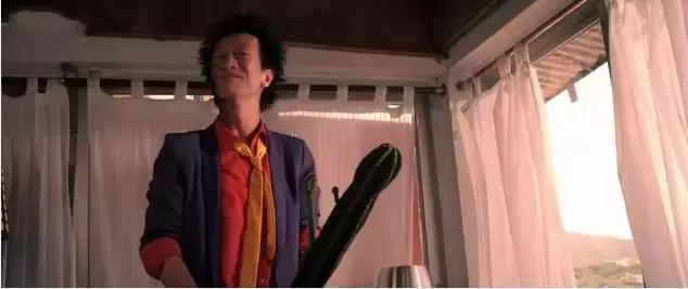 性无能,被劈腿,对着大海撸啊撸,廖凡因女友劈腿裸奔后开枪自杀