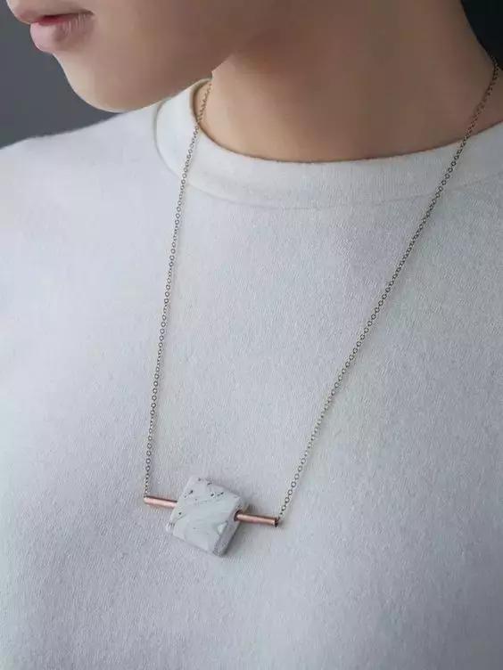 明星同款百元饰品,百元能买到什么化妆品