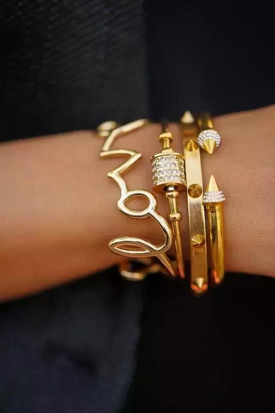 明星同款百元饰品,百元能买到什么化妆品