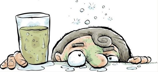 喝了白酒喝茶会解酒吗为什么,酒后喝茶水不解酒反而伤身体