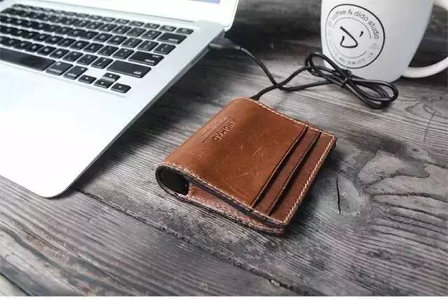 即是钱包又是充电宝?男同胞也信奉包治百病!