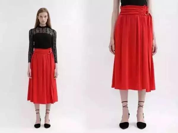 她又会穿又爱做白日梦，我觉得很可爱