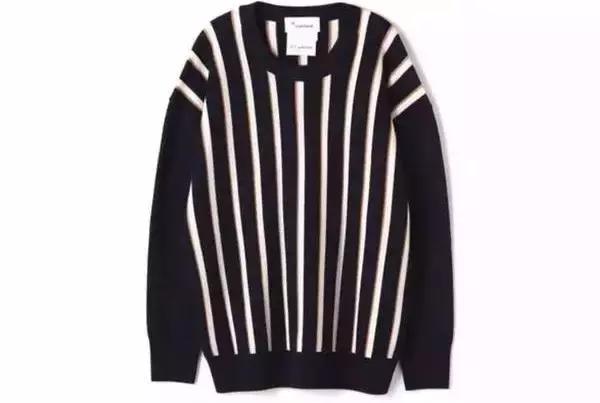 她又会穿又爱做白日梦，我觉得很可爱