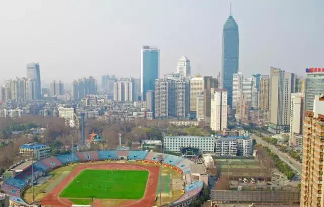 新华路武汉足球,武汉市江汉区新华路17号