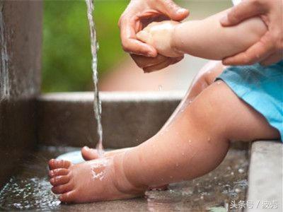 孩子烫伤千万别用这4种急救方法,小孩子烫伤后注意什么