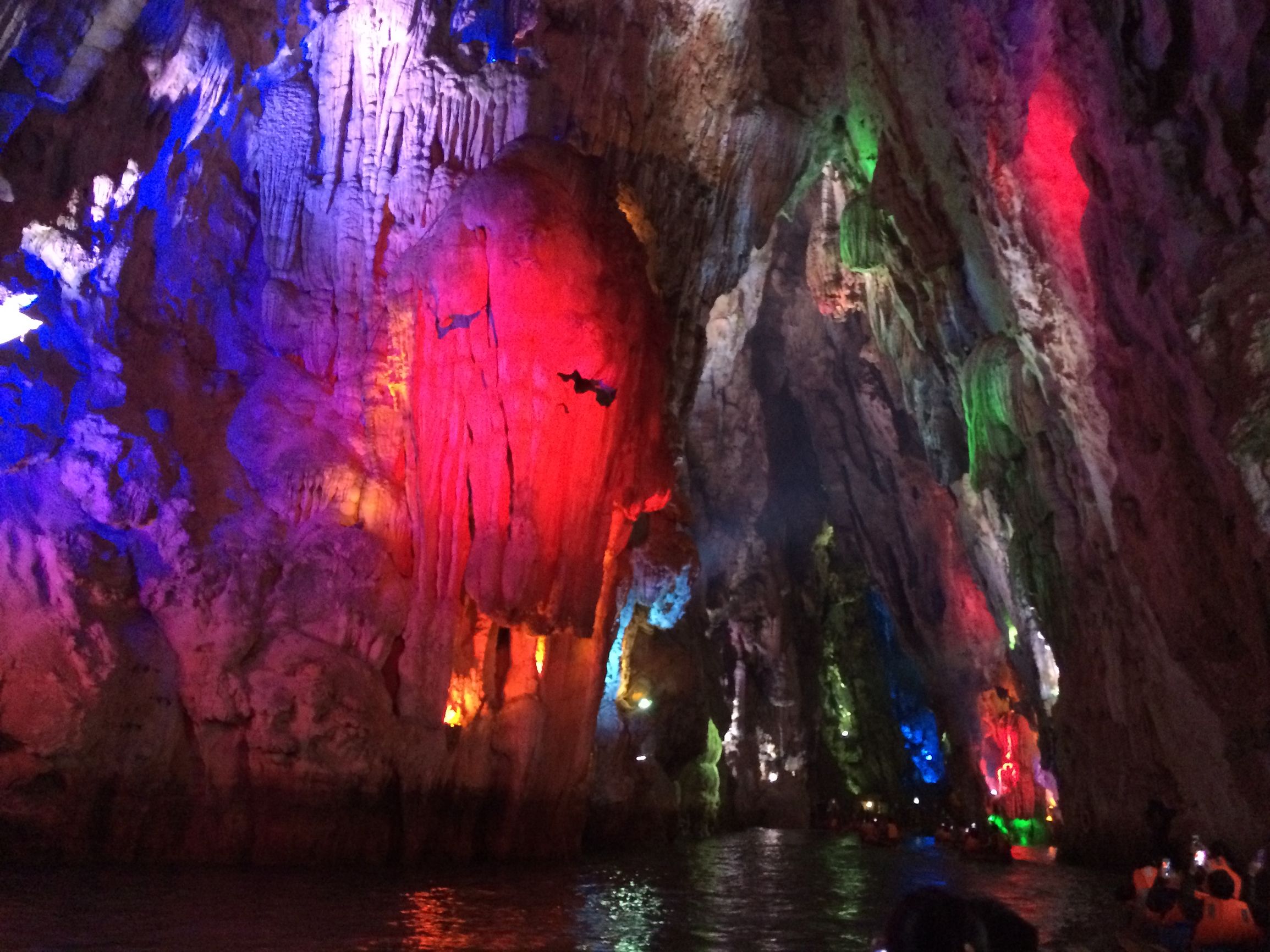 现在买iphone全新机,现在买个iphone5