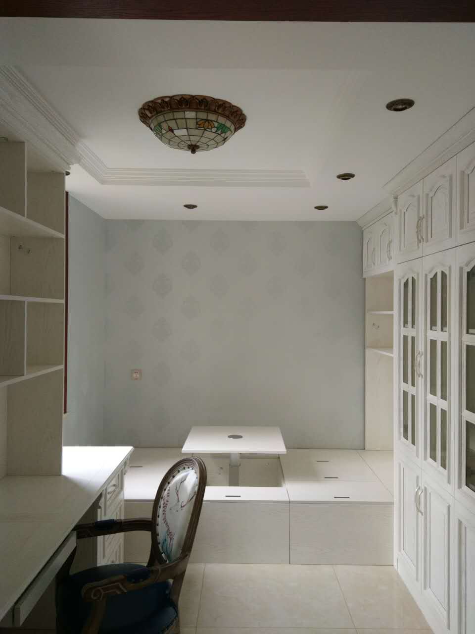 衣柜实图施工,衣柜工人安装视频