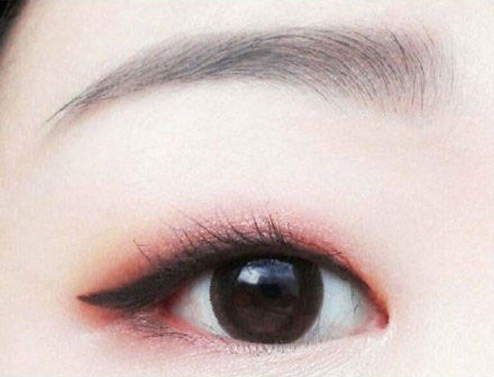 单眼皮画眼妆教程,单眼皮如何画眼妆韩国
