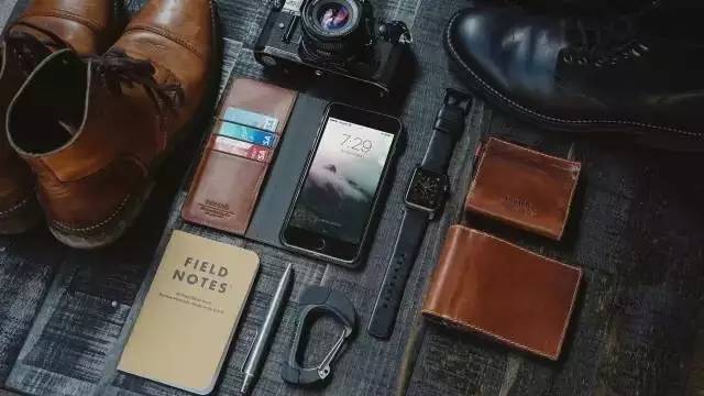 即是钱包又是充电宝?男同胞也信奉包治百病!