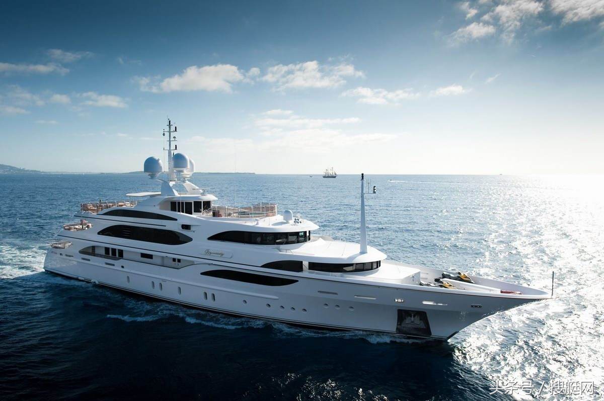 三亚游艇好玩，但是你知道如何辨识游艇的好坏吗？