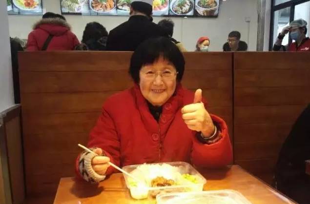 哇！好吃便宜，就在家门口，感觉可以跟外卖分手了！