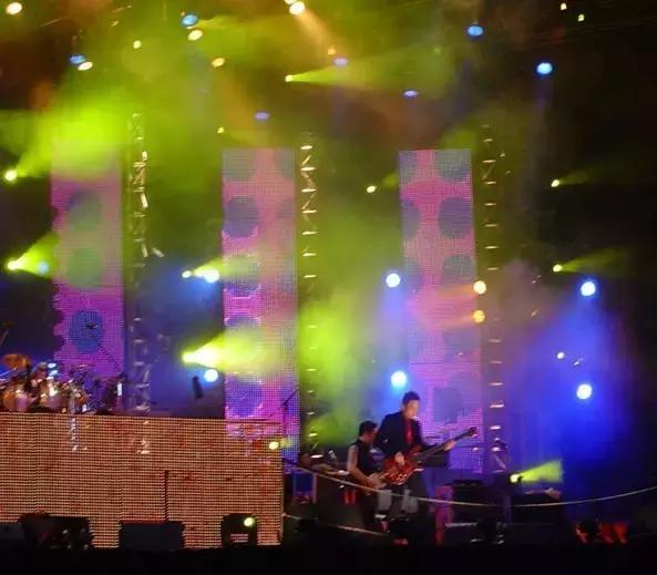 新华路武汉足球,武汉市江汉区新华路17号