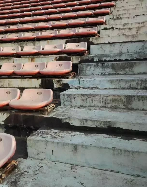 新华路武汉足球,武汉市江汉区新华路17号