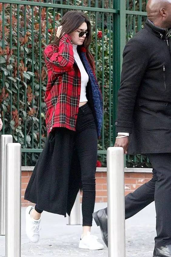 TA才是肯豆真爱｜流水的时尚造型铁打的小白鞋