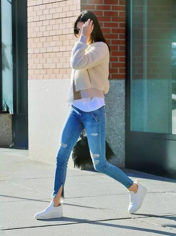 TA才是肯豆真爱｜流水的时尚造型铁打的小白鞋