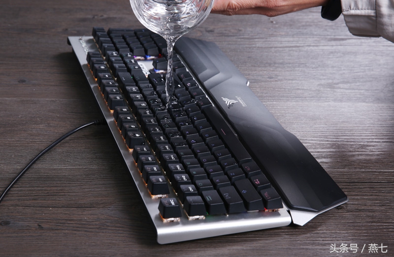 网咖游戏机械键盘好吗,网鱼网咖机械键盘评测