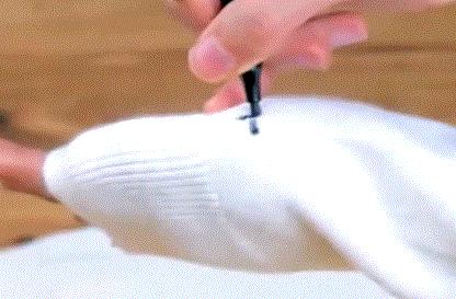 家里旧衣服别再扔了，给老婆这么一改太好用了！省钱又实用！