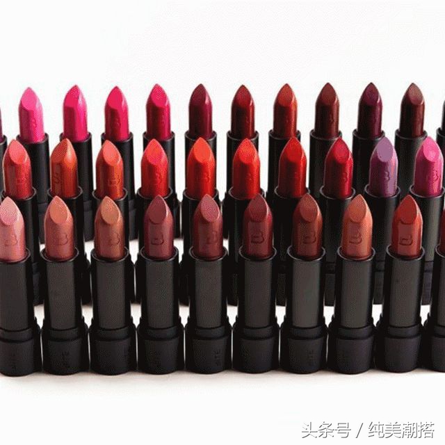 什么牌子的唇彩好用持久且滋润,什么牌子的唇彩最好用