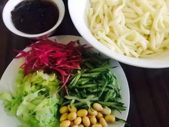 想和你一起吃遍各种美食,和你一起吃遍各地的美食