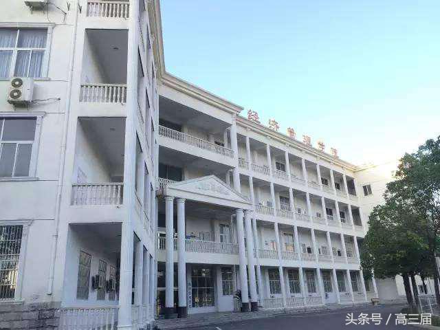 广州黄埔最大的学校,中国最牛的学校黄埔军校