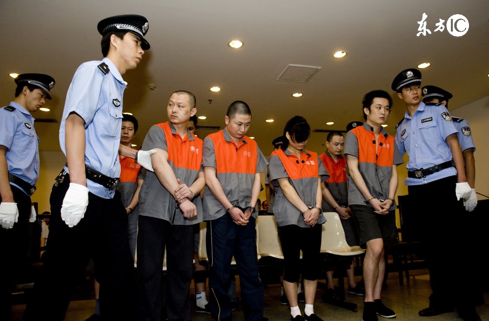 货车司机忽悠货主,货车司机找平台被骗能报警吗