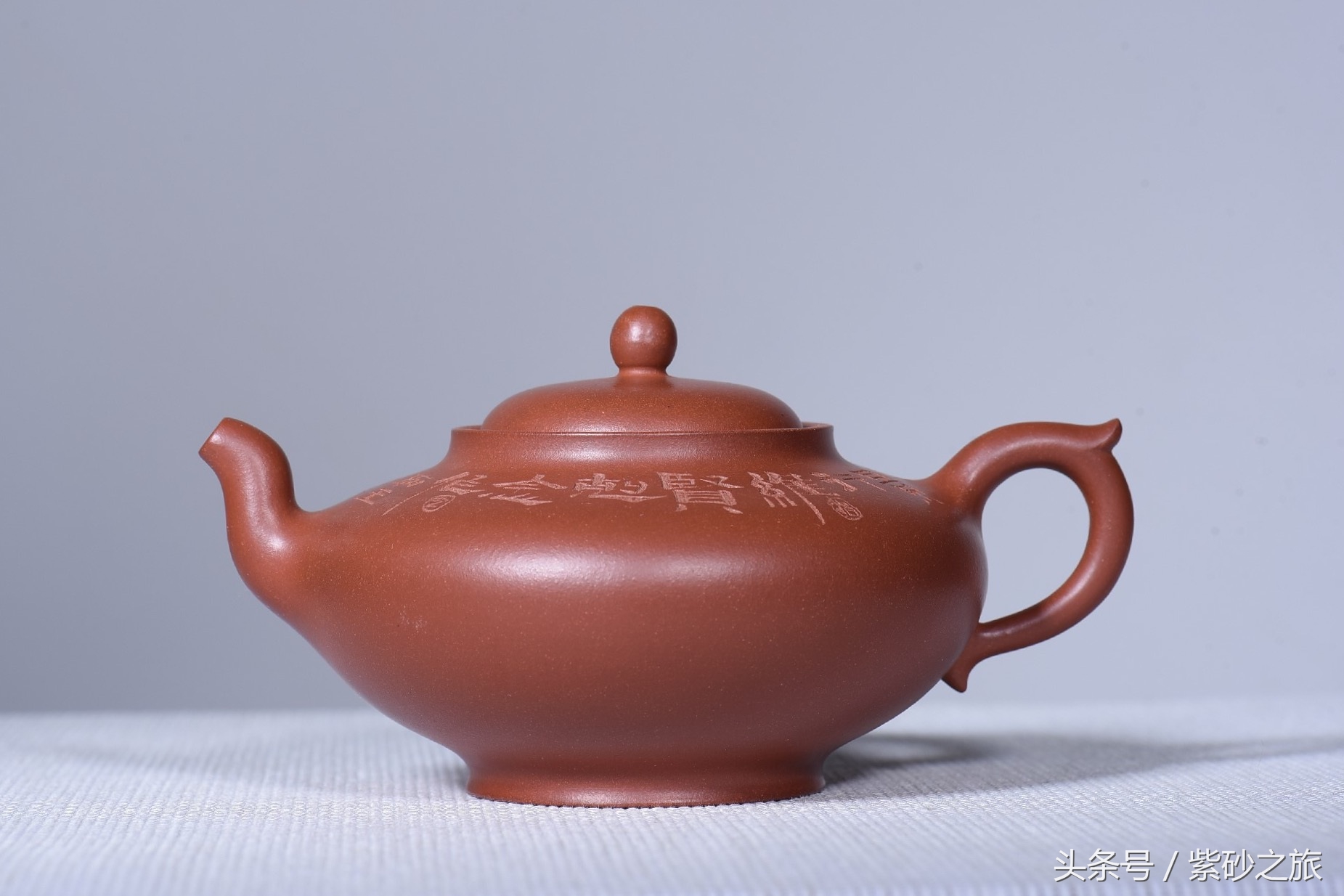 怎么分辨底槽清的真假,青灰泥和底槽青区别