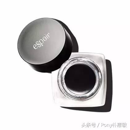 出门的妆容怎么画,适合眼线笔的妆容