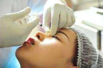 脂肪可以隆鼻么,脂肪隆鼻的最佳方法