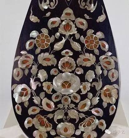 把贝壳焯水，去皮，切片，然后变魔术螺钿工艺（附制作工艺）