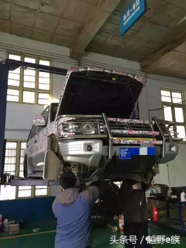 2015猎豹黑金刚四驱,黑金刚机械四驱怎么操作