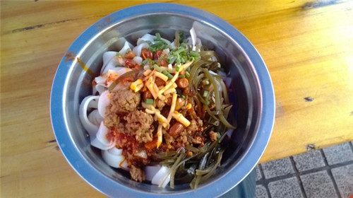 长沙的小吃和凤凰古城一样不,湖南凤凰古城特产小吃