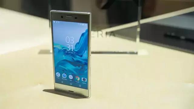 让人第一眼就震撼的手机壁纸,8k顶级黑色震撼壁纸动态