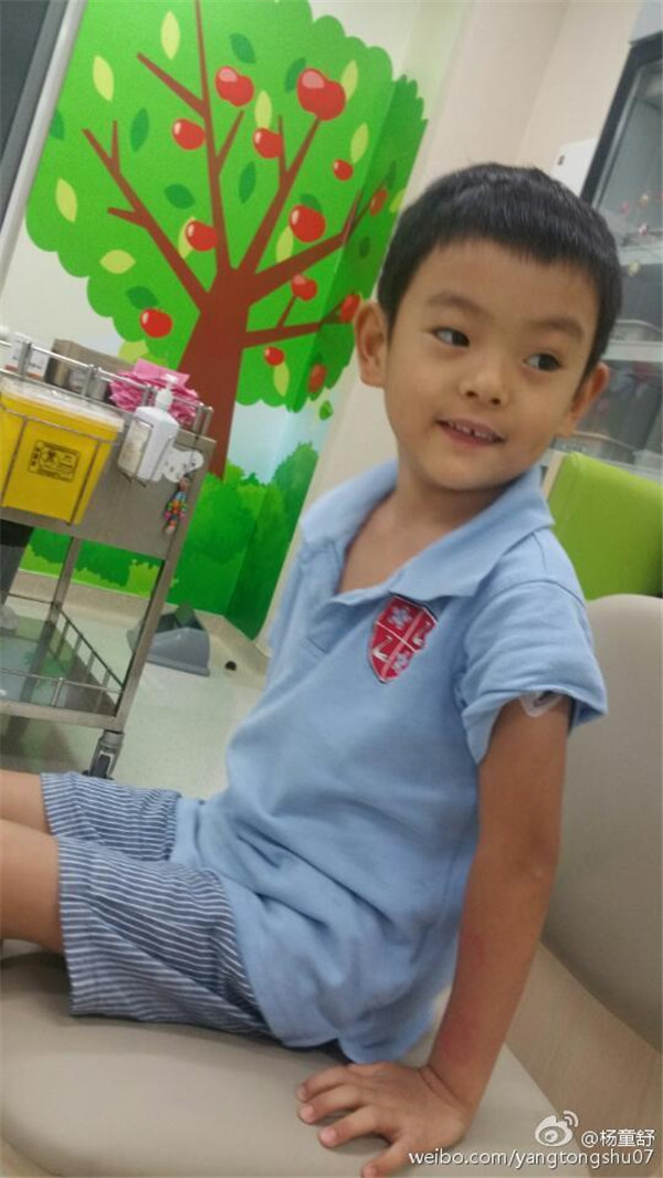 至尊红颜贾静雯与赵卓吻戏,至尊红颜贾静雯和杨童舒