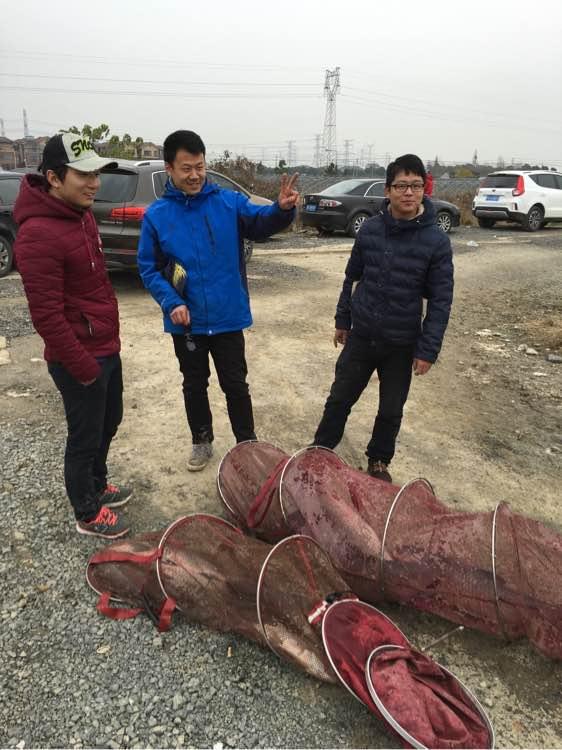 自从钓了鱼,麻将金花全部戒掉,老婆也支持我钓鱼,毕竟比赌博好