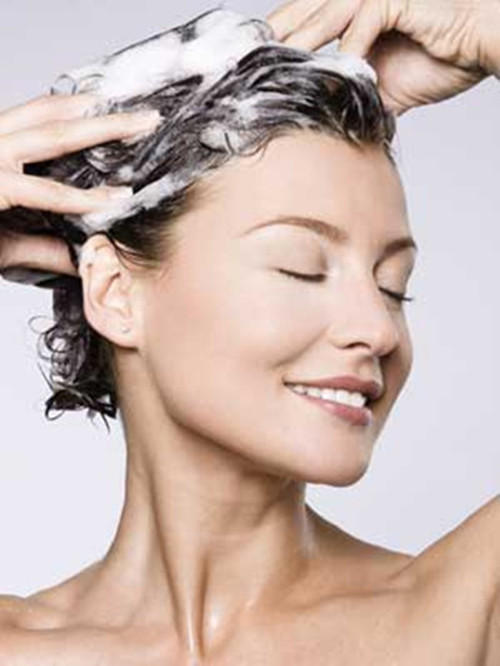 干发质洗头的正确方法,干性发质如何正确洗头
