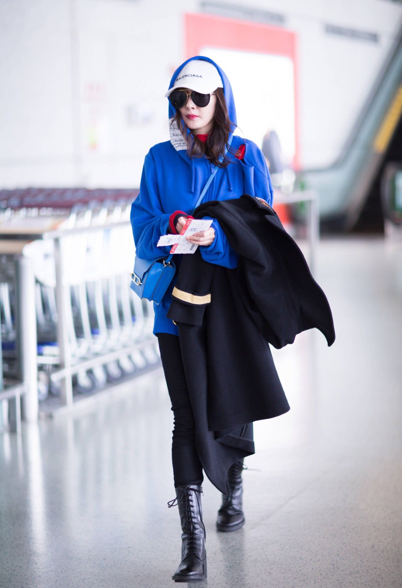 杨幂杨幂,越发的喜欢你了,尤其是看完这衣品