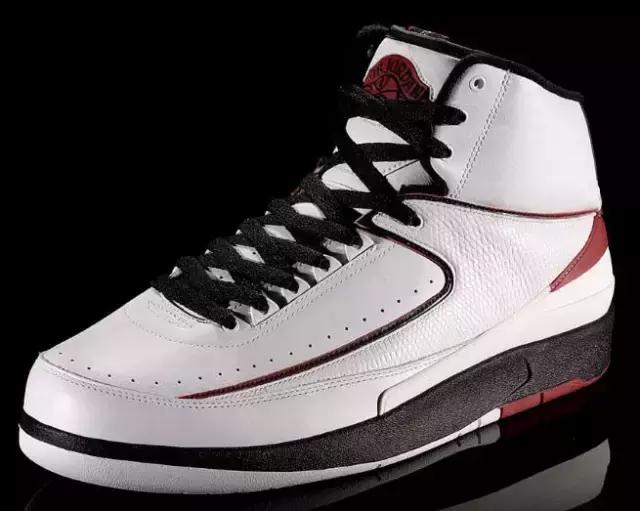 今年扣篮大赛上脚球鞋,乔丹扣篮大赛穿的球鞋