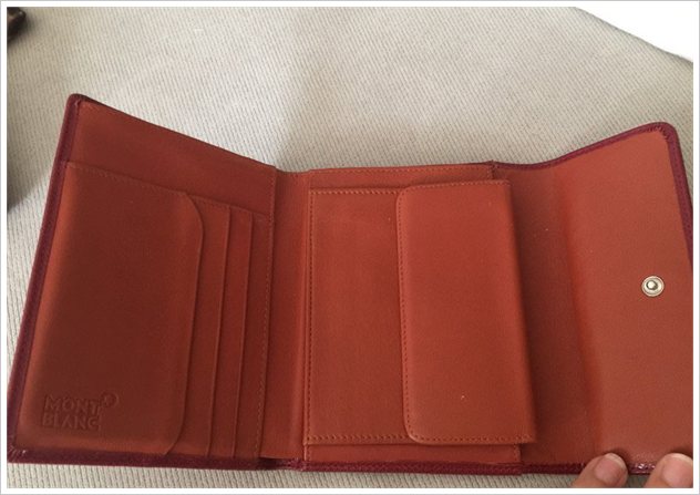 富家千金德法美加4国疯狂购物，只买了PRADA15只包，请网友们鉴定