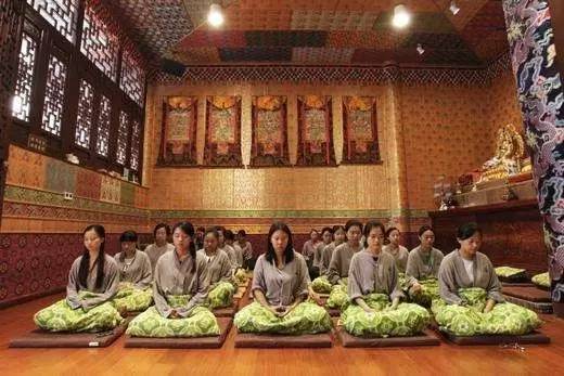 沉香熏香有什么功效与作用,沉香熏香与奇楠熏香区别