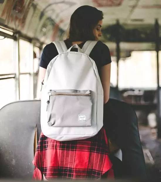 好看便宜的大容量双肩包,便宜好看的双肩包大容量