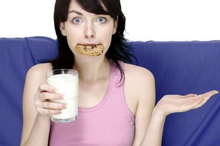 孕期喝可乐会导致胎儿畸形吗,孕期喝可乐会引起宝宝缺氧吗